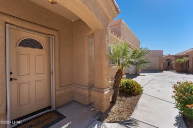 The perfect set up! Beautiful condo with an oversized, 2 car on London Bridge Golf Course in Arizona - for sale on GolfHomes.com, golf home, golf lot