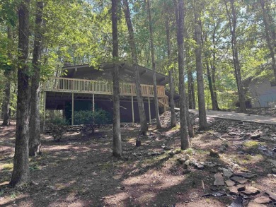 UPDATED: 2 bed 2 bath plus office. New roof, flooring, cabinets on Cortez Golf Course in Arkansas - for sale on GolfHomes.com, golf home, golf lot