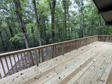 UPDATED: 2 bed 2 bath plus office. New roof, flooring, cabinets on Cortez Golf Course in Arkansas - for sale on GolfHomes.com, golf home, golf lot