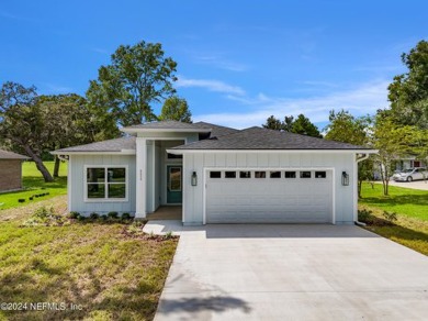 This 2,465 total sf brand new construction open floor concept on Keystone Heights Golf and Country Club in Florida - for sale on GolfHomes.com, golf home, golf lot