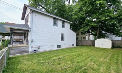 Well-maintained, beautiful home on double fenced-in lot!  Sale on Twin Oaks Golf and Plantation Club in Kentucky - for sale on GolfHomes.com, golf home, golf lot