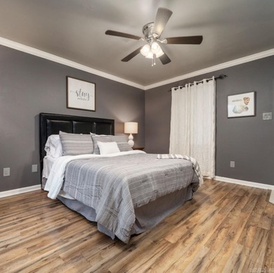 Turnkey ground floor 2 br/2 ba condo in Diamondhead Manor just on Diamondhead Golf and Country Club in Arkansas - for sale on GolfHomes.com, golf home, golf lot