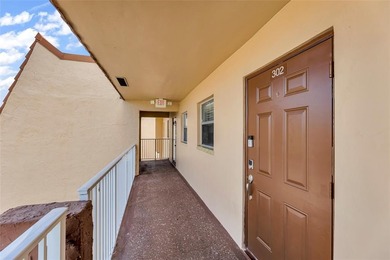 Beautifully renovated 2-bed, 2-bath condo located in the on Sunrise Lakes Phase III in Florida - for sale on GolfHomes.com, golf home, golf lot