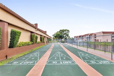 Beautifully renovated 2-bed, 2-bath condo located in the on Sunrise Lakes Phase III in Florida - for sale on GolfHomes.com, golf home, golf lot