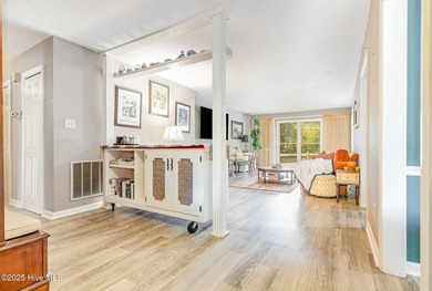 ***GOLF FRONT HOME ON 1 ACRE IN FOXFIRE!*** This spacious on Foxfire Golf and Country Club in North Carolina - for sale on GolfHomes.com, golf home, golf lot