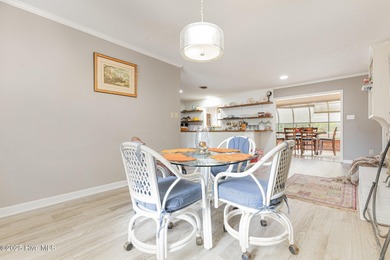 ***GOLF FRONT HOME ON 1 ACRE IN FOXFIRE!*** This spacious on Foxfire Golf and Country Club in North Carolina - for sale on GolfHomes.com, golf home, golf lot