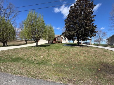 Welcome Home to this Beautifully updated 2 bdr , 2 bath home on Lake Tansi Village Country Club in Tennessee - for sale on GolfHomes.com, golf home, golf lot