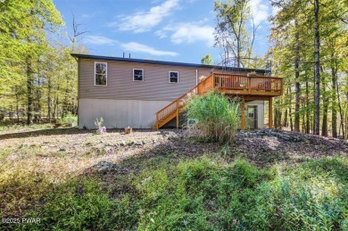 Beautifully Maintained Home on a Level Lot in The Hideout!This on The Hideout Golf in Pennsylvania - for sale on GolfHomes.com, golf home, golf lot