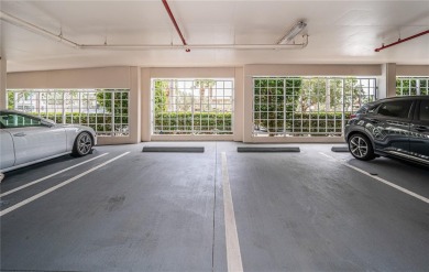 GREAT BUYER INCENTIVE! Seller to pay 12 months of HOA dues with on The Renaisssance Vinoy Golf Club in Florida - for sale on GolfHomes.com, golf home, golf lot