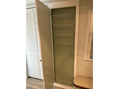 UNDOUBTEDLY THE NICEST 1/1 IN ALL OF WYNMOOR.  EXPANDED FLOOR on Wynmoor Golf Course in Florida - for sale on GolfHomes.com, golf home, golf lot