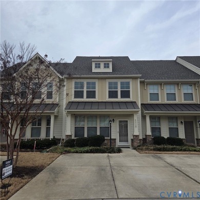LIKE NEW TOWNHOME IN MAGNOLIA GREEN!! BRAND NEW APPLIANCES! The on The Westham Golf Club At Magnolia Green in Virginia - for sale on GolfHomes.com, golf home, golf lot