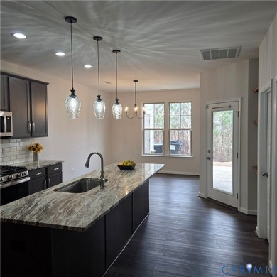 LIKE NEW TOWNHOME IN MAGNOLIA GREEN!! BRAND NEW APPLIANCES! The on The Westham Golf Club At Magnolia Green in Virginia - for sale on GolfHomes.com, golf home, golf lot