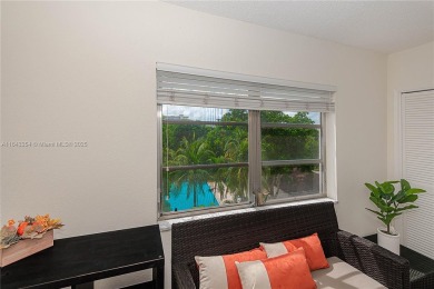 DELUXE CORNER UNIT WITH EXTRA WINDOWS - EASY TO SHOW - ALL AGES on Palm-Aire Country Club and Resort - The Oaks in Florida - for sale on GolfHomes.com, golf home, golf lot