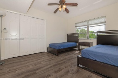 DELUXE CORNER UNIT WITH EXTRA WINDOWS - EASY TO SHOW - ALL AGES on Palm-Aire Country Club and Resort - The Oaks in Florida - for sale on GolfHomes.com, golf home, golf lot