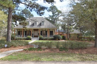 Ready to move in well kept Custom home with top quality on Money Hill Golf and Country Club in Louisiana - for sale on GolfHomes.com, golf home, golf lot