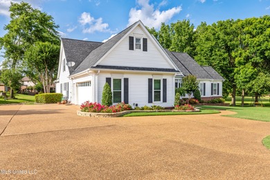 Luxurious golf community living on the third hole of Timber on The Plantation Golf Club in Mississippi - for sale on GolfHomes.com, golf home, golf lot