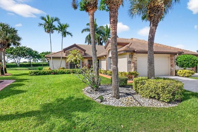 Charming 3 bedroom 2 bath villa on a quiet cul-de-sac. Stunning on  in Florida - for sale on GolfHomes.com, golf home, golf lot
