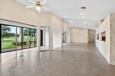 Charming 3 bedroom 2 bath villa on a quiet cul-de-sac. Stunning on  in Florida - for sale on GolfHomes.com, golf home, golf lot