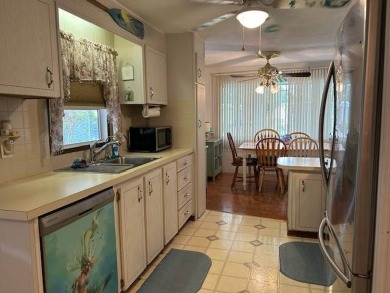 Here is your new Central Florida get-away that has everything on Wedgewood Golf Club in Florida - for sale on GolfHomes.com, golf home, golf lot