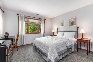 Bright and inviting end-unit Walnut Hill Golf Villa licensed for on Eagle Ridge Inn and Resort in Illinois - for sale on GolfHomes.com, golf home, golf lot