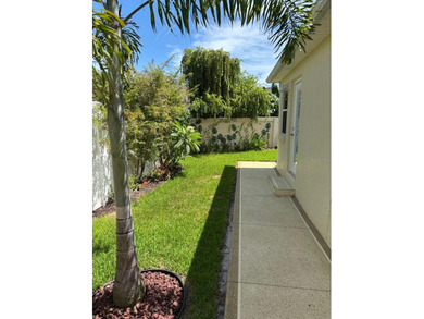 Village of Bonita, Bonita  Villas (Beauregard model ). This on Bacall Executive Golf Course in Florida - for sale on GolfHomes.com, golf home, golf lot