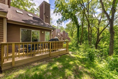 Bright and inviting end-unit Walnut Hill Golf Villa licensed for on Eagle Ridge Inn and Resort in Illinois - for sale on GolfHomes.com, golf home, golf lot