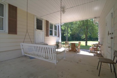 Discover the potential of this 3-bedroom, 1-bath ranch-style on Indian Mountain Golf Course in Pennsylvania - for sale on GolfHomes.com, golf home, golf lot