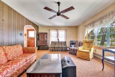Discover the potential of this 3-bedroom, 1-bath ranch-style on Indian Mountain Golf Course in Pennsylvania - for sale on GolfHomes.com, golf home, golf lot