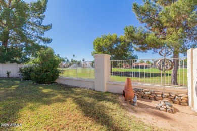 Prime golf course location! This 4 bed/2 bath home features an on Arrowhead Country Club in Arizona - for sale on GolfHomes.com, golf home, golf lot