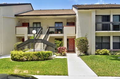 Well Kept, updated 1st floor 2 bdrm 2 bath condo in 55+ gated on Boca Delray Golf and Country Club in Florida - for sale on GolfHomes.com, golf home, golf lot
