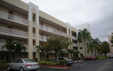 55+ Community this 2/2 condo in the highly desirable Sunrise on Sunrise Lakes Phase IV Golf Course in Florida - for sale on GolfHomes.com, golf home, golf lot