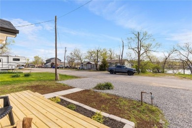 Check out this fully remodeled single-family home, perfectly on Gardner Golf Course in Kansas - for sale on GolfHomes.com, golf home, golf lot