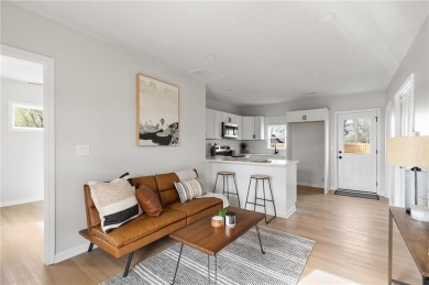 Check out this fully remodeled single-family home, perfectly on Gardner Golf Course in Kansas - for sale on GolfHomes.com, golf home, golf lot