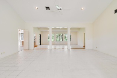 If you're looking for a tremendous deal to enter a 5-Star on Harbour Ridge Yacht and Country Club in Florida - for sale on GolfHomes.com, golf home, golf lot