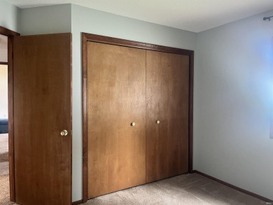 Looking at downsizing by the Golf course? Look no further, Cross on Cross Creek Golf Club in Indiana - for sale on GolfHomes.com, golf home, golf lot