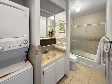 Country Club Villas 101 is an end condo with no stairs and the on Kona Country Club Golf Course in Hawaii - for sale on GolfHomes.com, golf home, golf lot