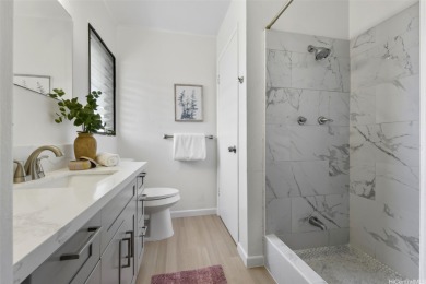 Newly renovated with quartz countertops, solid wood cabinets on Pearl Country Club in Hawaii - for sale on GolfHomes.com, golf home, golf lot