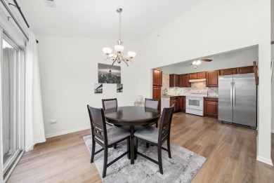 Gorgeous well-lit condo unit, flooded with natural light, a on The Links at Carillon in Illinois - for sale on GolfHomes.com, golf home, golf lot