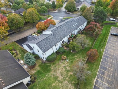 Gorgeous well-lit condo unit, flooded with natural light, a on The Links at Carillon in Illinois - for sale on GolfHomes.com, golf home, golf lot