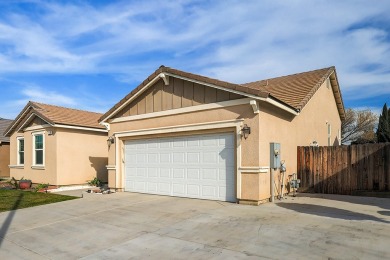 Charming 3-Bedroom Home on Lemoore's Golf Course!

Nestled along on Lemoore Municipal Golf Course in California - for sale on GolfHomes.com, golf home, golf lot