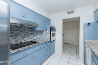 Freshly painted inside and out, kitchen features granite on Sun City North Golf Course in Arizona - for sale on GolfHomes.com, golf home, golf lot