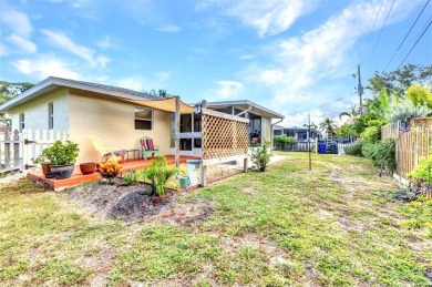 Welcome to this beautifully maintained ONE OWNER TURN KEY on Jacaranda West Country Club in Florida - for sale on GolfHomes.com, golf home, golf lot