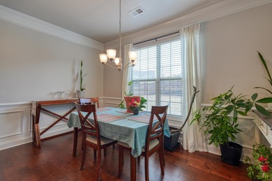 Beautifully maintained 3 bedroom/2 bathroom home with a new gas on River Falls Plantation in South Carolina - for sale on GolfHomes.com, golf home, golf lot