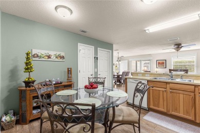 GOLF CART INCLUDED!! BOND PAID!!! This charming 2-bedroom on Glenview Championship Golf and Country Club in Florida - for sale on GolfHomes.com, golf home, golf lot