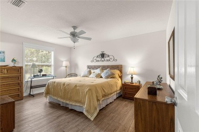 GOLF CART INCLUDED!! BOND PAID!!! This charming 2-bedroom on Glenview Championship Golf and Country Club in Florida - for sale on GolfHomes.com, golf home, golf lot