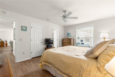 GOLF CART INCLUDED!! BOND PAID!!! This charming 2-bedroom on Glenview Championship Golf and Country Club in Florida - for sale on GolfHomes.com, golf home, golf lot