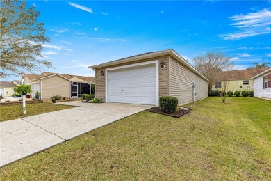 GOLF CART INCLUDED!! BOND PAID!!! This charming 2-bedroom on Glenview Championship Golf and Country Club in Florida - for sale on GolfHomes.com, golf home, golf lot