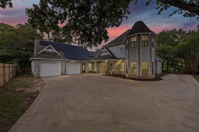 Welcome to 1110 Old Dominion Place, a spacious and stylish on Walnut Creek Country Club in Texas - for sale on GolfHomes.com, golf home, golf lot