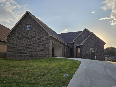 Golf Community living at its best!! Open floor plan, spacious on Sage Meadows Golf Course in Arkansas - for sale on GolfHomes.com, golf home, golf lot