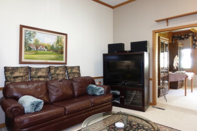 192 Potawatomi Road on Soangetaha Country Club in Illinois - for sale on GolfHomes.com, golf home, golf lot